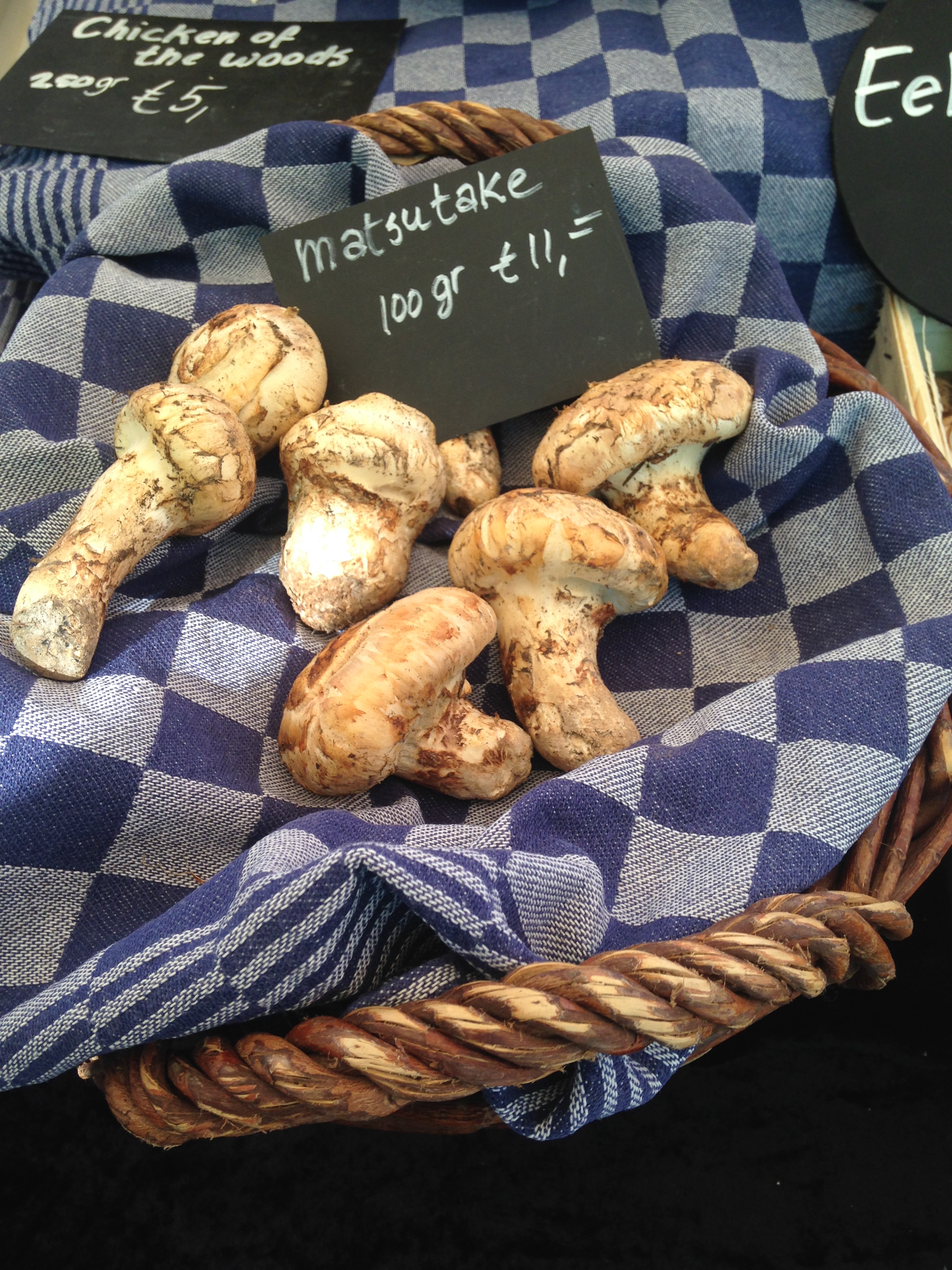 Fresh Matsutake © cadwu