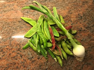 Green Peas, Fresh Onion, Roget, Garrofón, Broad Beans and Flate Beans © cadwu