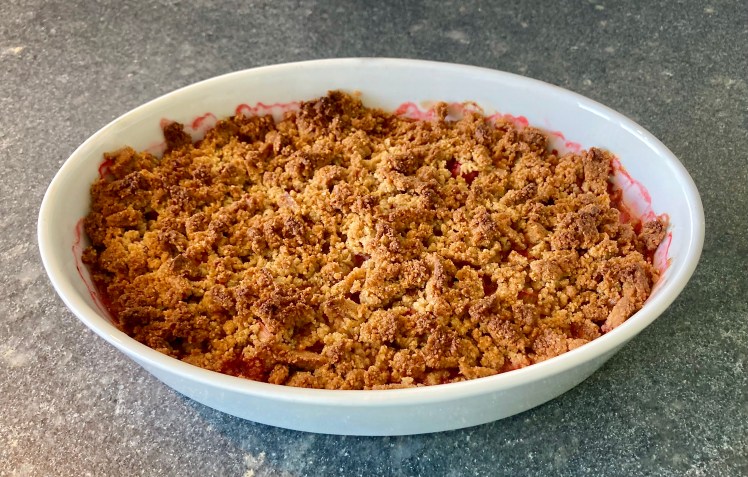 Rhubarb and Strawberry Crumble ©cadwu with allspice, nutmeg and cinnamon