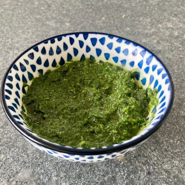 Zhug ©cadwu made with cilantro, parsley, olive oil, lemon and jalapeño